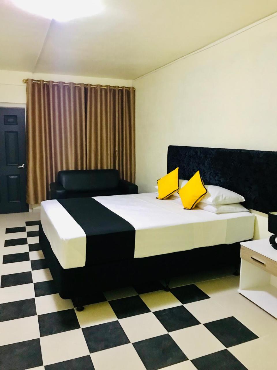 Moatoga Hotel Апиа Экстерьер фото